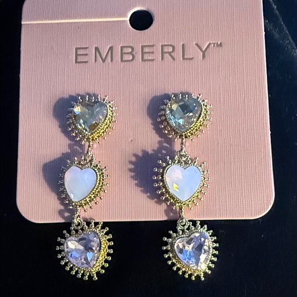 Jewelry - 3/$20 Kohl’s Gold Crystal Heart Drop Earrings